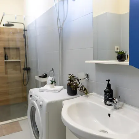 Designer - Views In The Heart Of Town شقة *