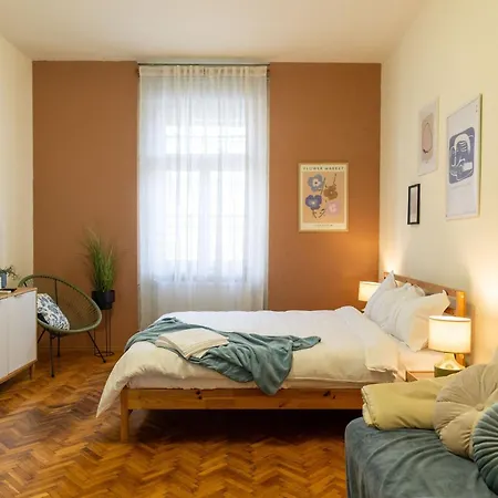 شقة Central Timisoara Apartment Near Victory Square تيميشورا