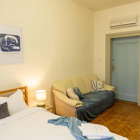 Central Timisoara Apartment Near Victory Square * تيميشورا