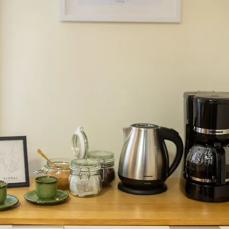 Designer - Views In The Heart Of Town *