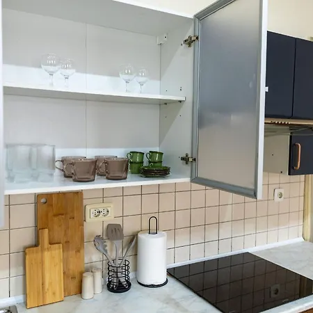 Designer - Views In The Heart Of Town