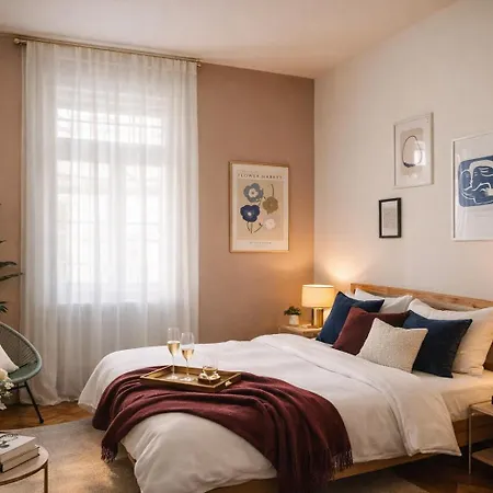 Central Timisoara Apartment Near Victory Square شقة *