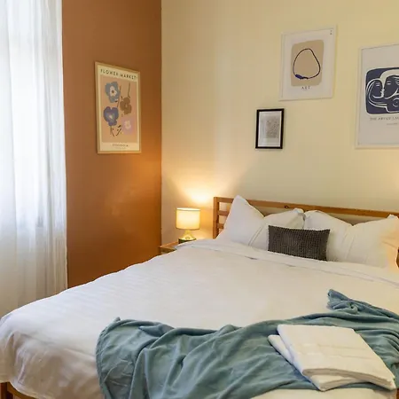 Designer - Views In The Heart Of Town Apartamento